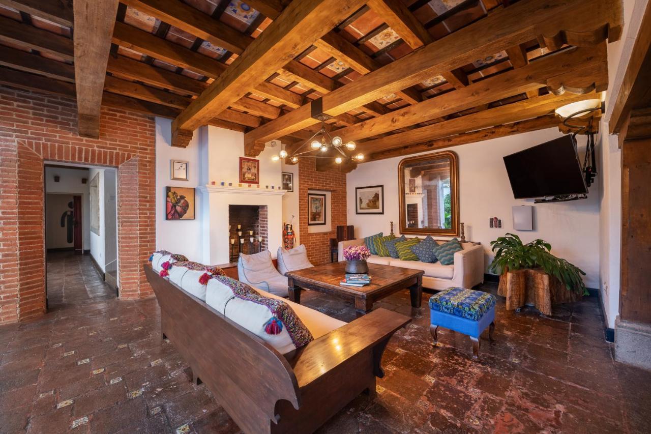 Barbara'S Boutique Hostel Антигуа-Гватемала Экстерьер фото