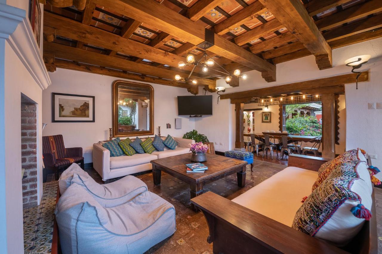 Barbara'S Boutique Hostel Антигуа-Гватемала Экстерьер фото