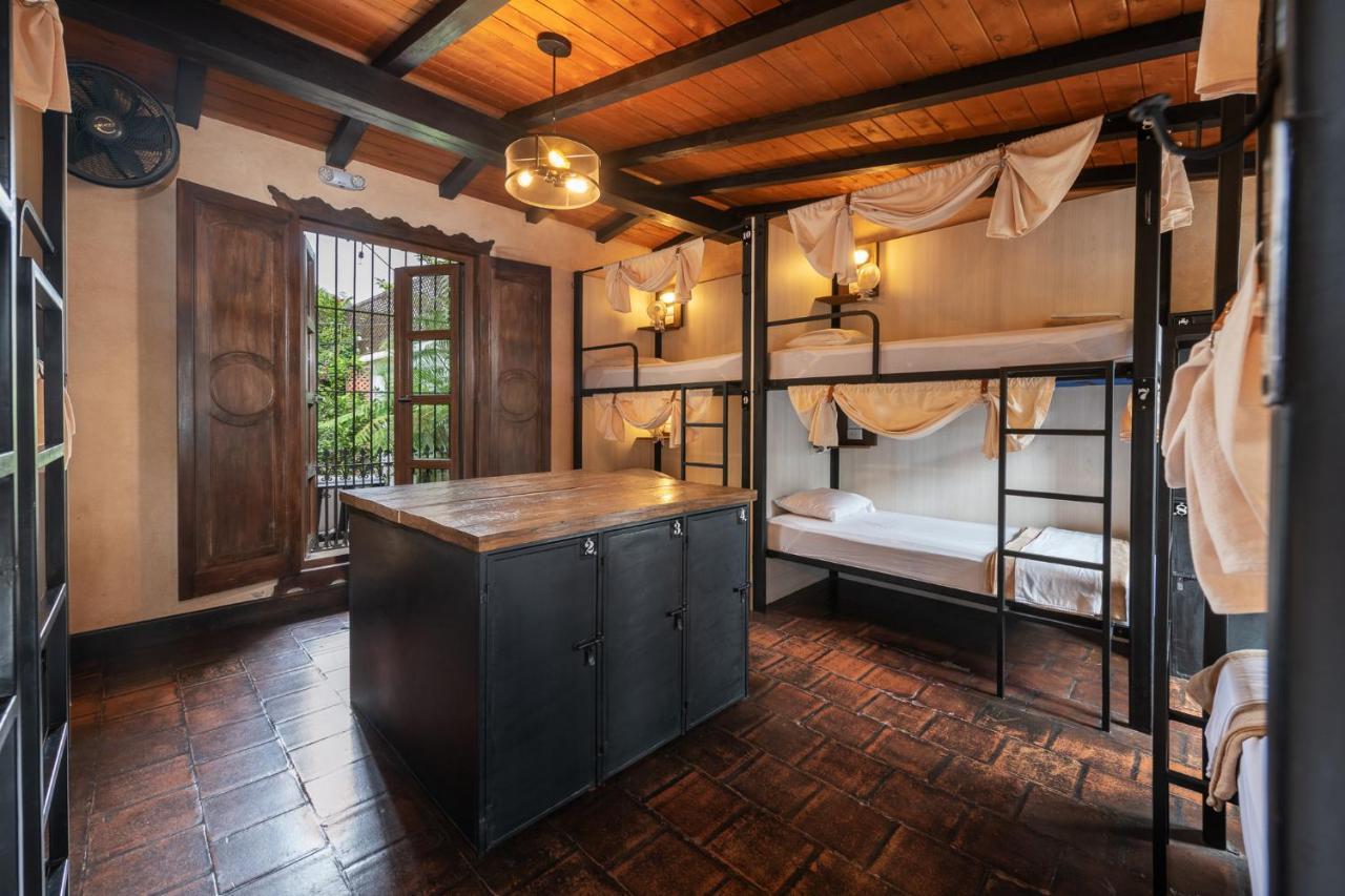 Barbara'S Boutique Hostel Антигуа-Гватемала Экстерьер фото