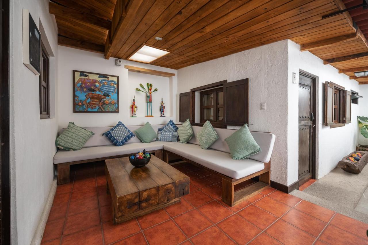 Barbara'S Boutique Hostel Антигуа-Гватемала Экстерьер фото