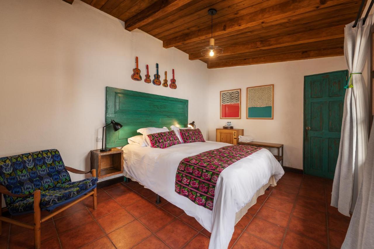 Barbara'S Boutique Hostel Антигуа-Гватемала Экстерьер фото